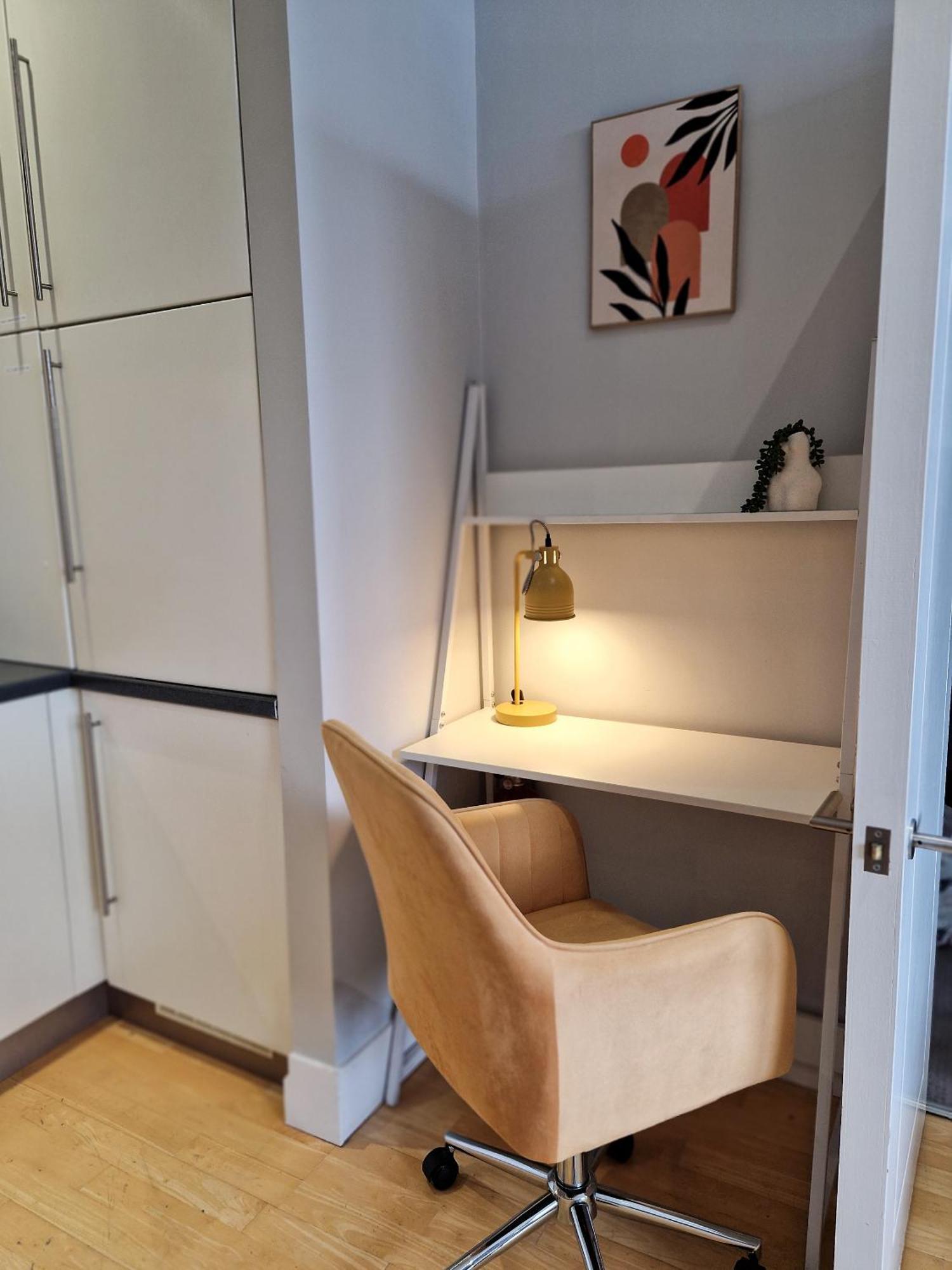 1-Bed Apartment, Close To Kensington Olympia With Free Wi-Fi & Netflix Londres Exterior foto