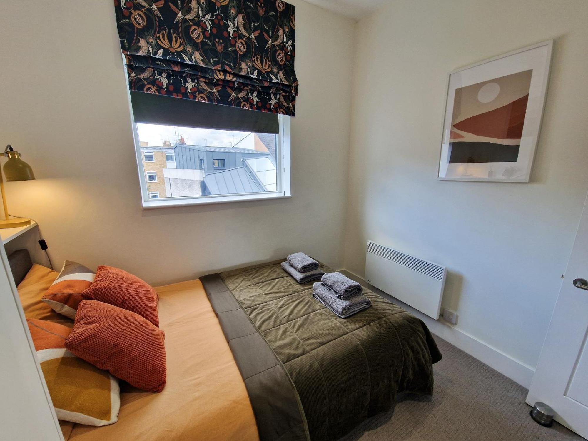 1-Bed Apartment, Close To Kensington Olympia With Free Wi-Fi & Netflix Londres Exterior foto