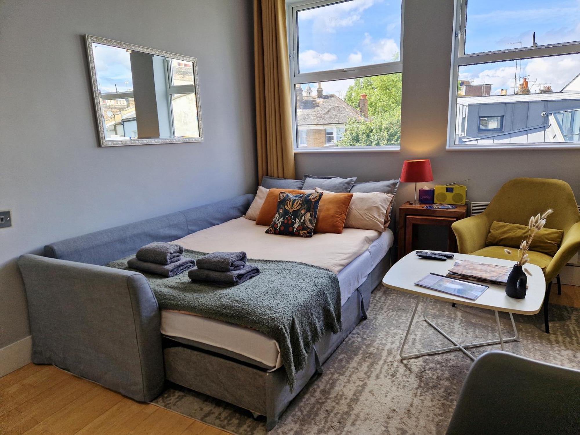 1-Bed Apartment, Close To Kensington Olympia With Free Wi-Fi & Netflix Londres Exterior foto